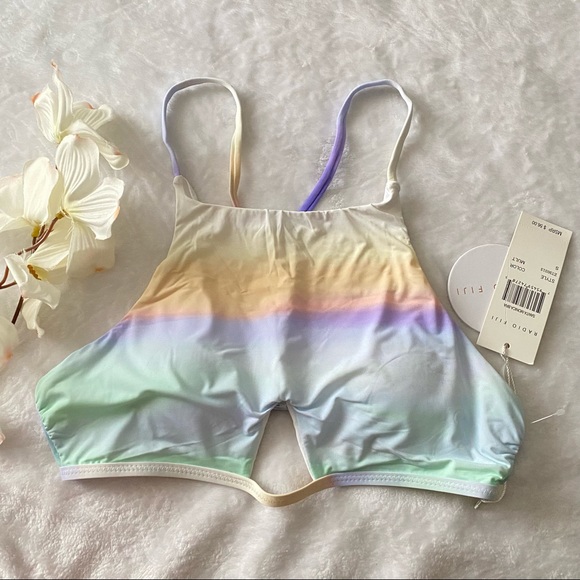 NWT Soft Pastel Padded Swimsuit Top - Picture 5 of 10